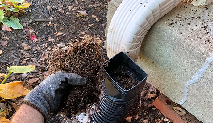Downspout cleaning Downspout cleaning